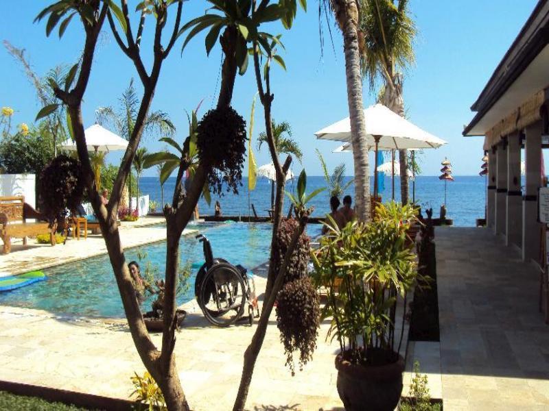 Kelapa Lovina Beach Villa Экстерьер фото