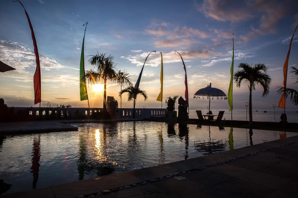Kelapa Lovina Beach Villa Экстерьер фото