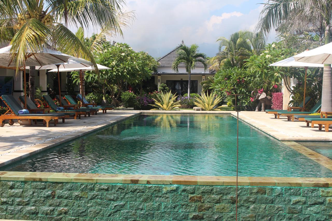 Kelapa Lovina Beach Villa Экстерьер фото